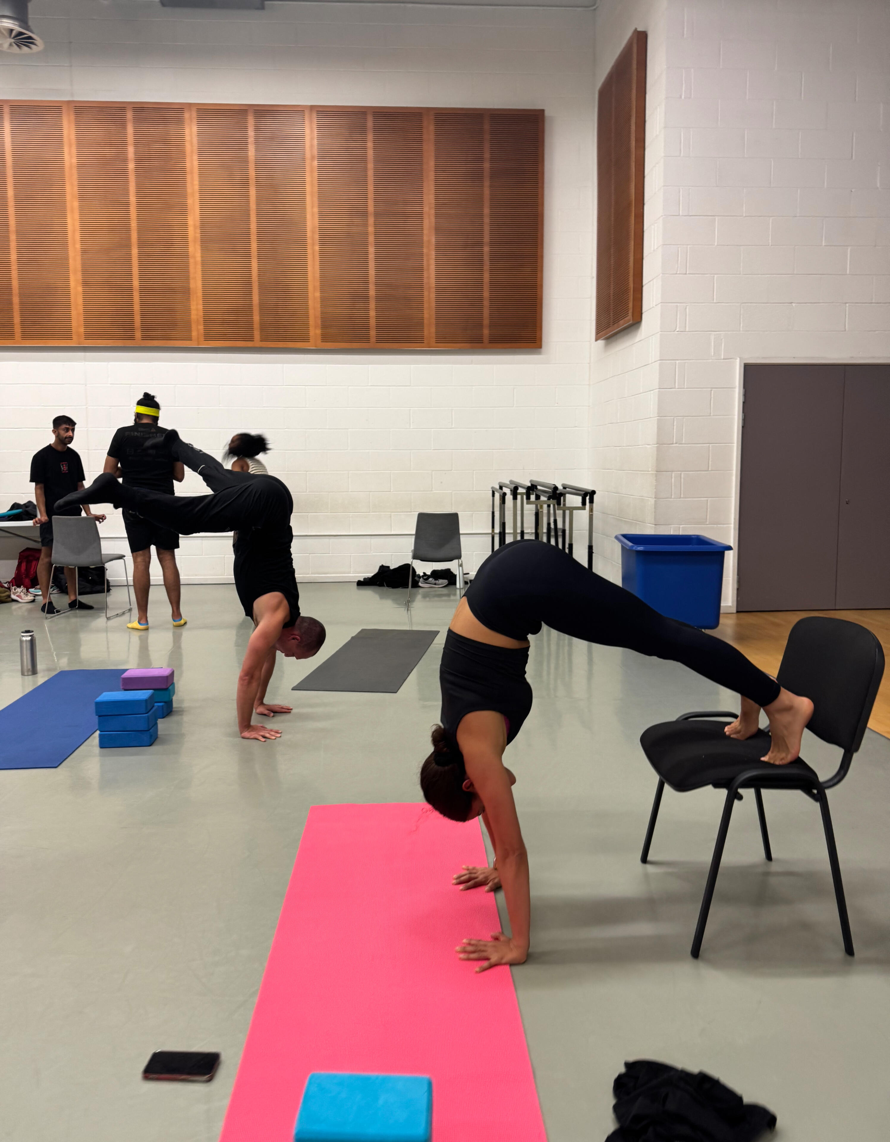 Past handstand workshop moment